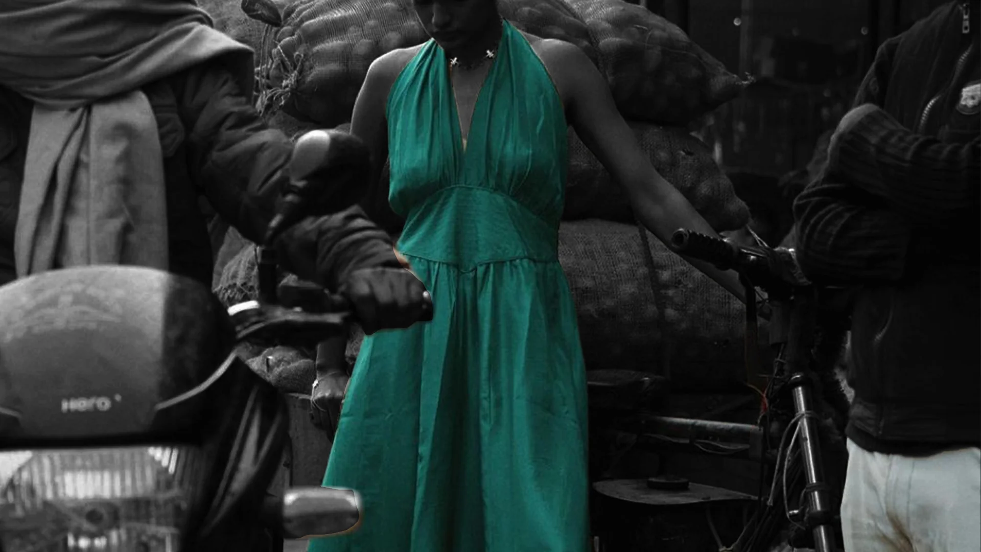 Fashion editorial on a busy Indian city street, style and daily life in Mumbai or Delhi